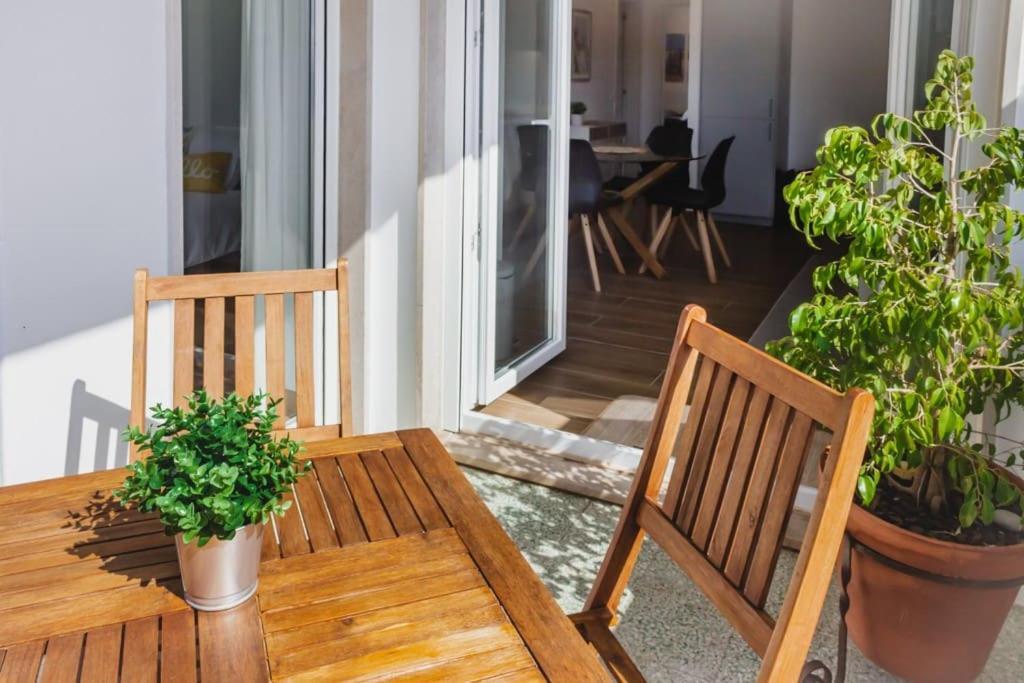 Lovely & Bright Renovated Apt. W/ Balcony In Lagos Dış mekan fotoğraf